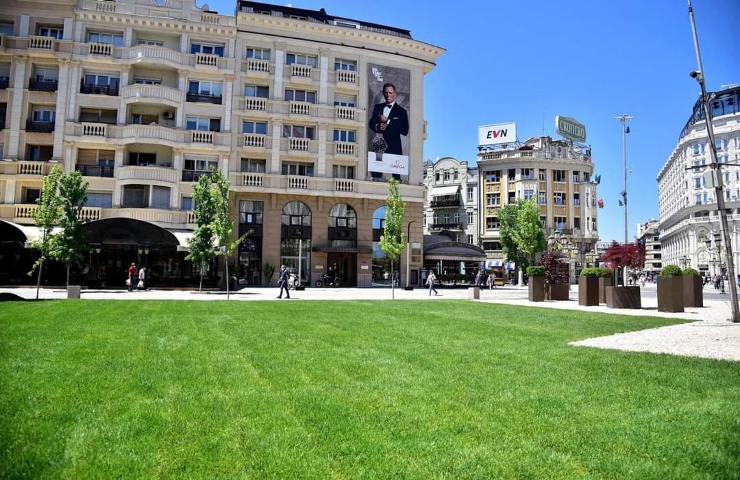 Skopje City Square View Buitenkant foto